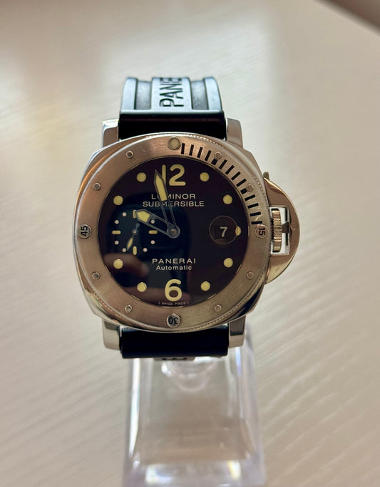 Panerai Submersible Luminor 44MM Black Dial Rubber Strap (PAM00024)